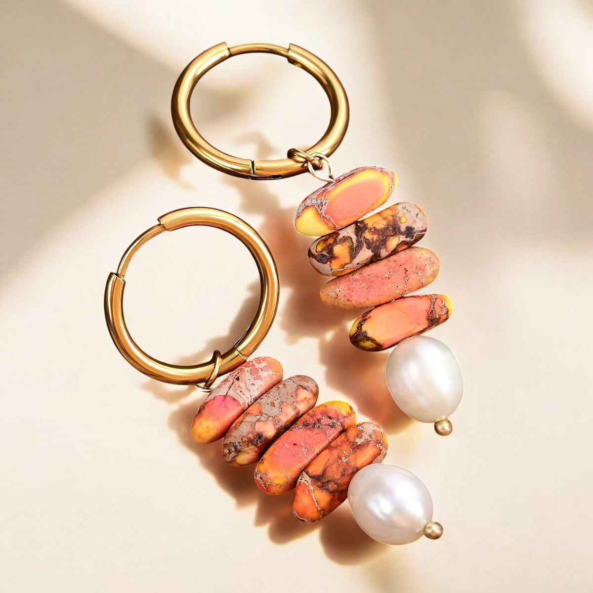 Brincos de Argola Ocean Bliss em Pérola e Jaspe Aventurina