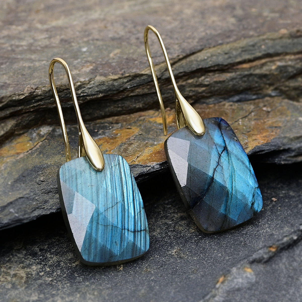 Brincos Labradorite Glow Drops