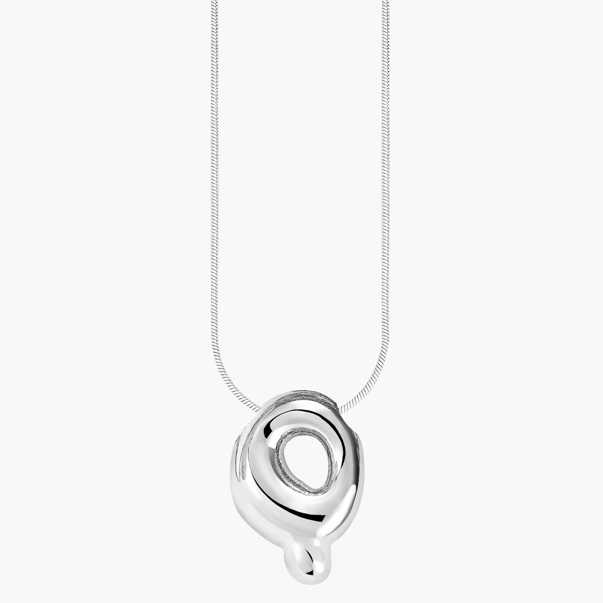 Colar com Inicial em Letra Bolha Prateada