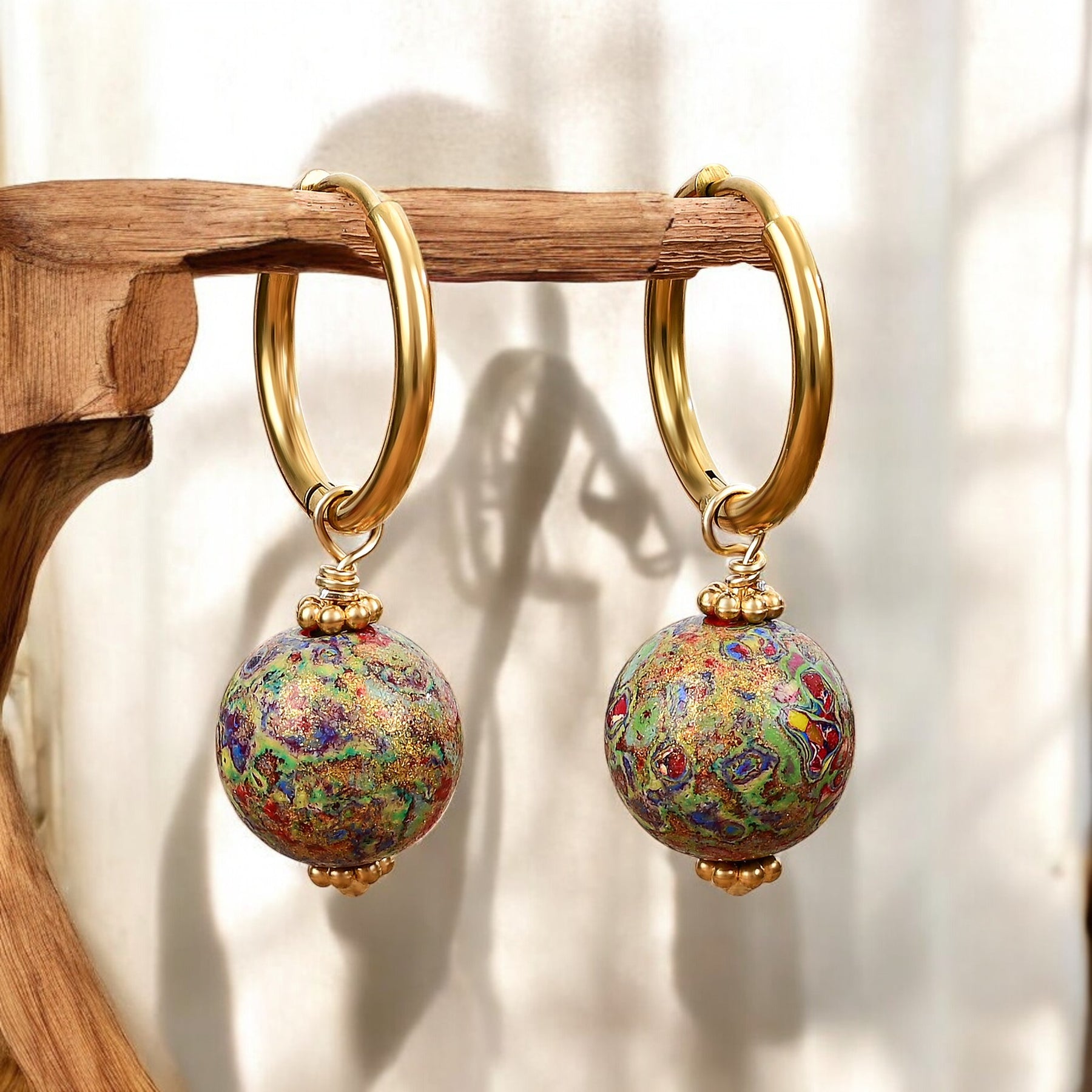 Brincos de Argola com Orbe de Ponto Meadow Mist