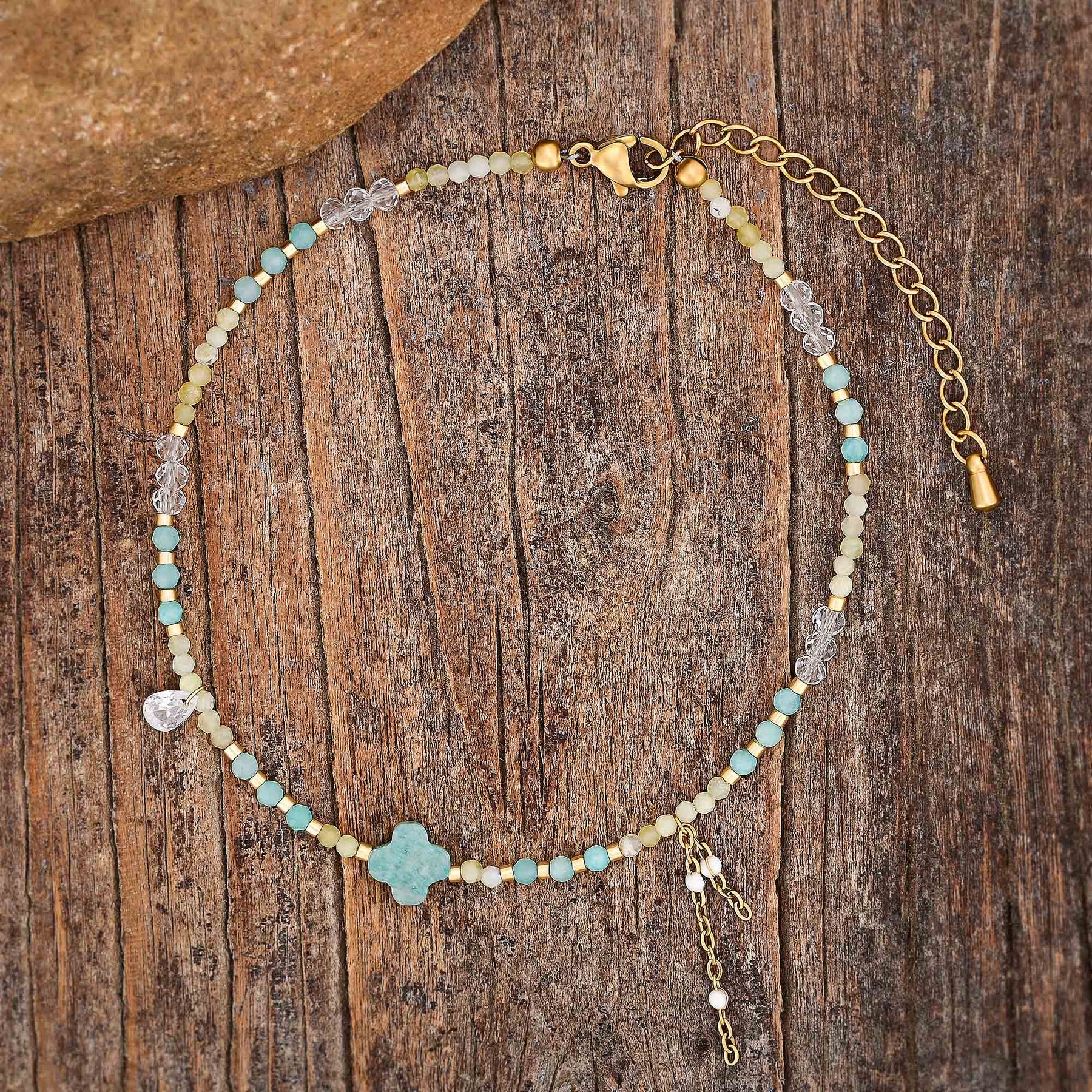 Pulseira de tornozelo com charme de trevo em Amazonite azul-água