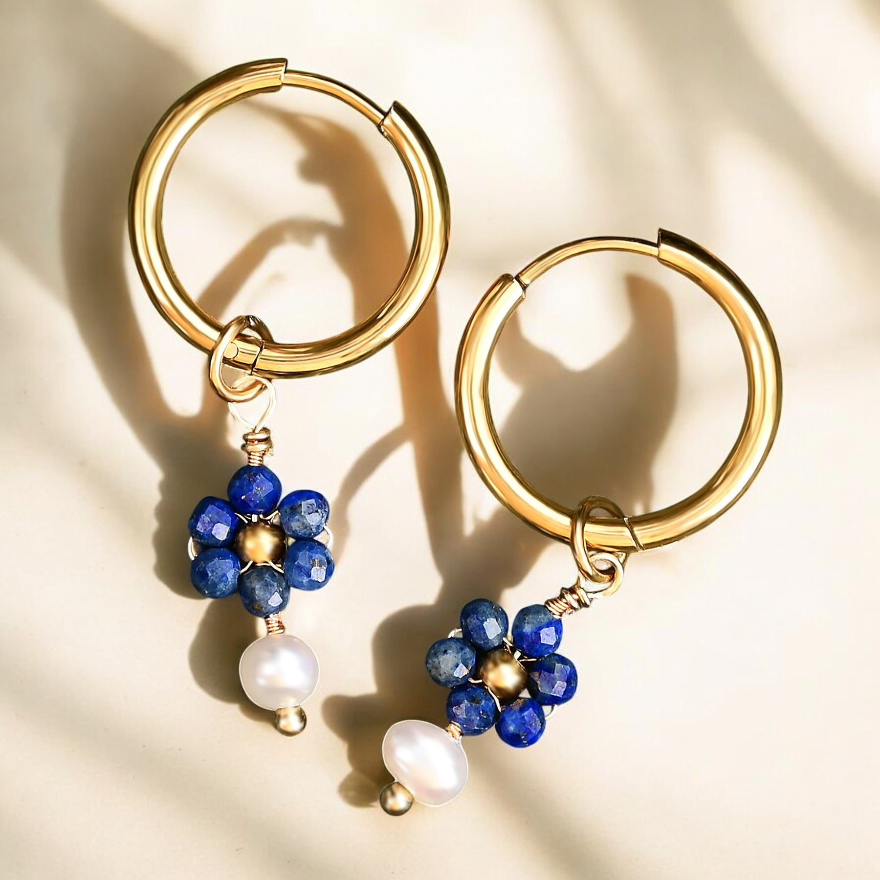 Brincos de Argola com Pérola Lapis Blossom