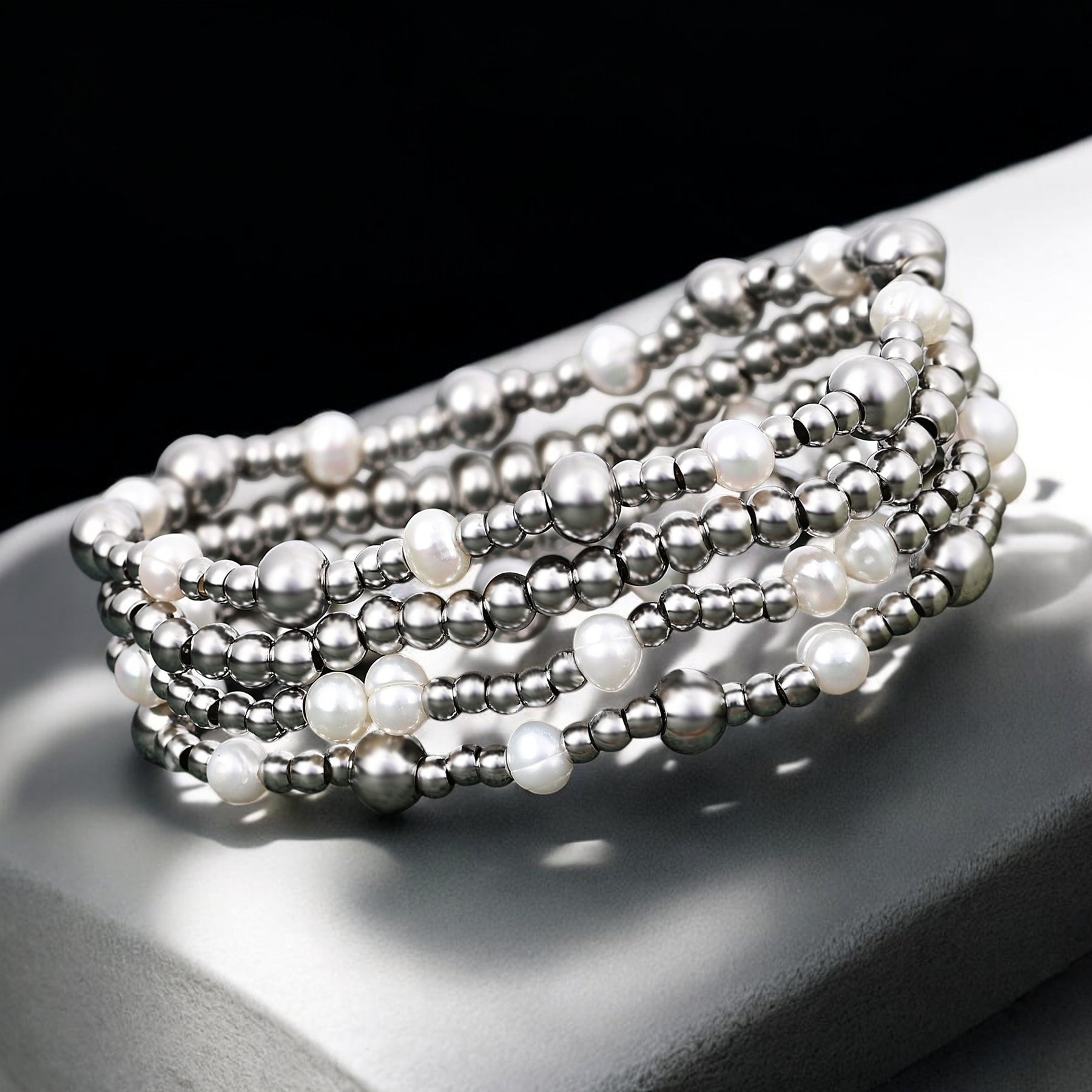 Conjunto de Pulseiras com Pérolas Cintilantes