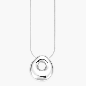 Colar inicial com letras de bolhas douradas brilhantes