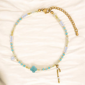 Tornozeleira com Pendentes de Trevo em Amazonite Azul-Esverdeado