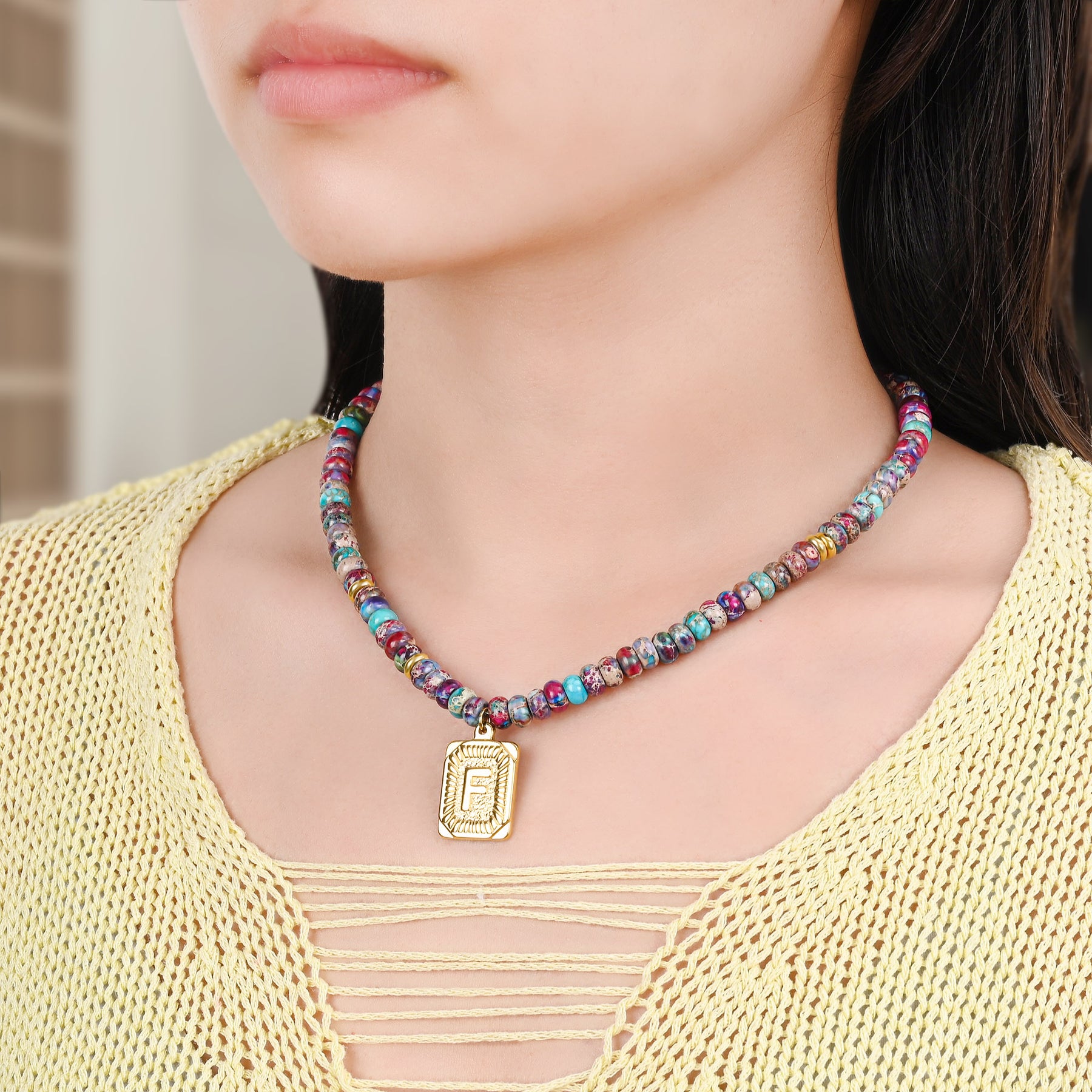 Colar com Letra de Jaspe Imperial Azul