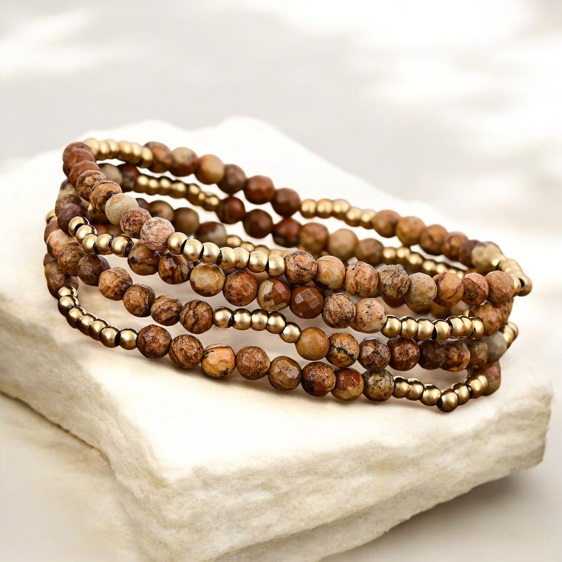 Conjunto de Pulseiras de Jaspe Terra Dourada