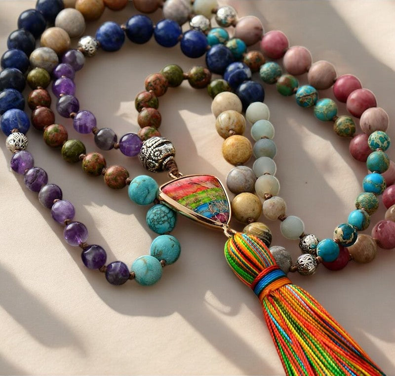 Colar com Pendente de Chakra e Tassel