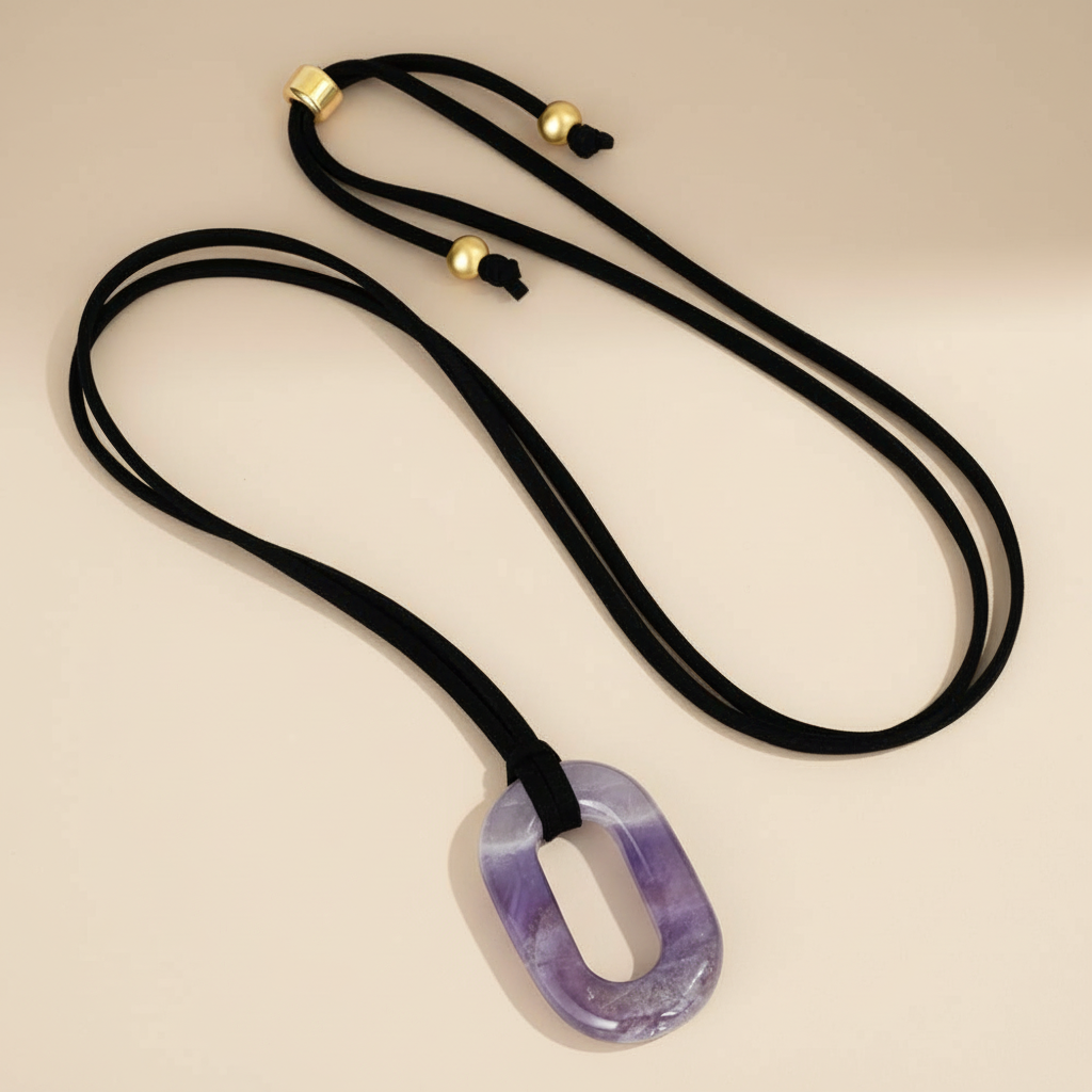 Colar Serenidade de Ametista em Camurça