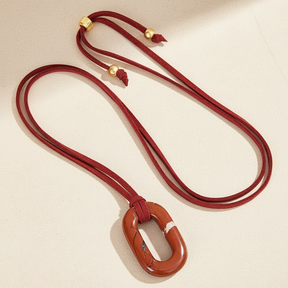 Colar Serenidade Redstone em Camurça