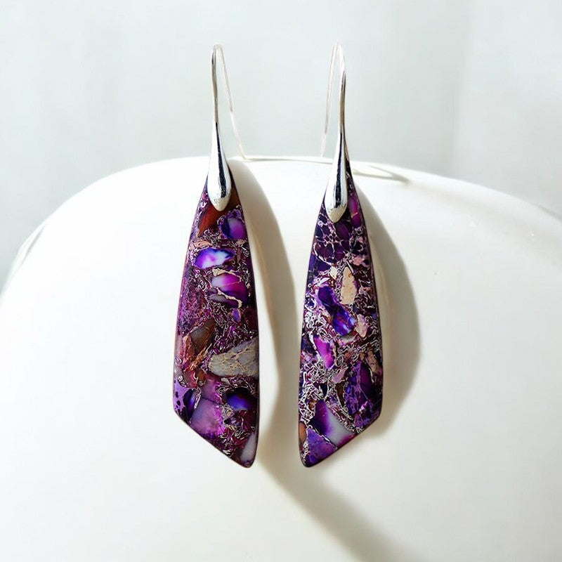 Brincos de gancho em jaspe roxo