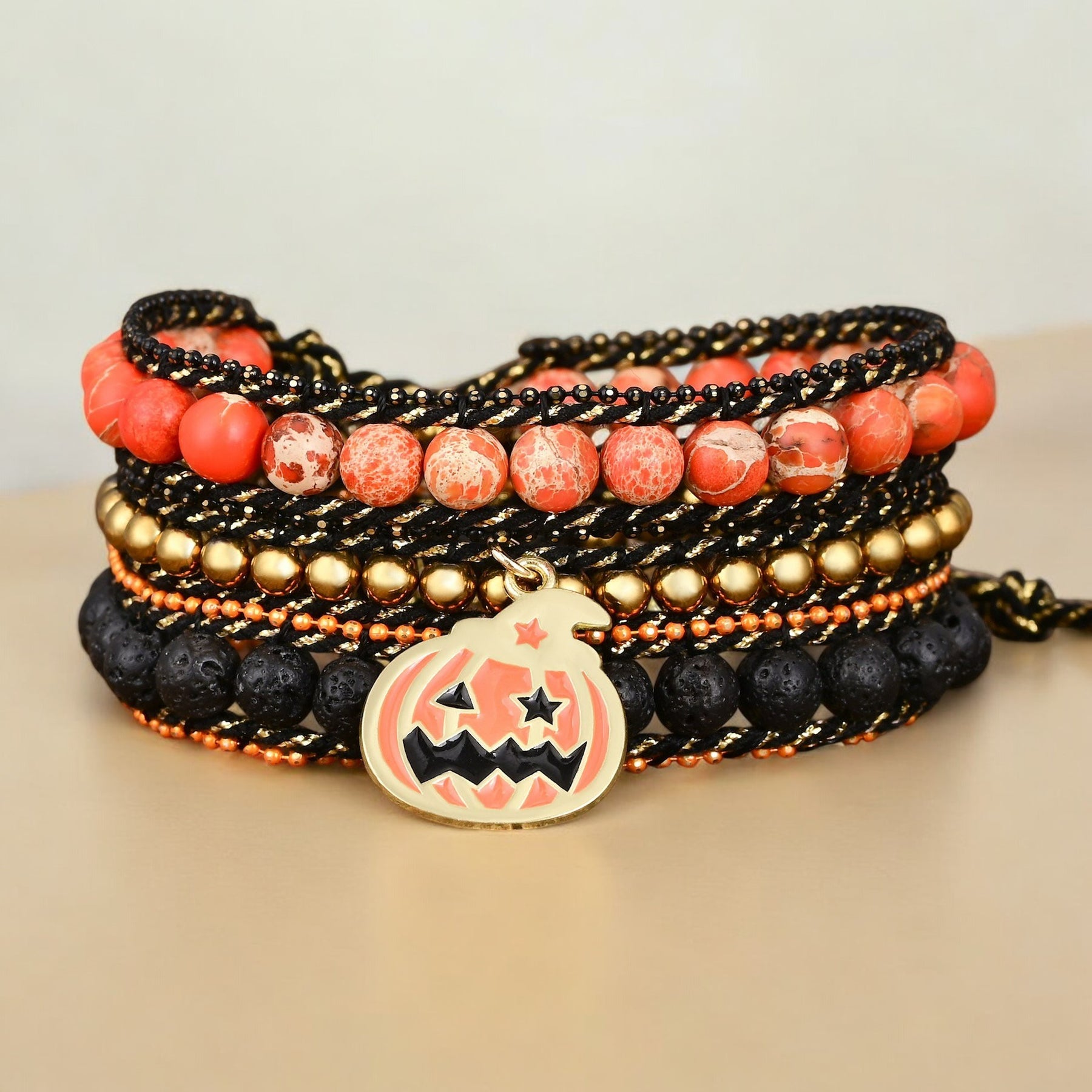 Pulseira Enrolada de Abóbora Malvada